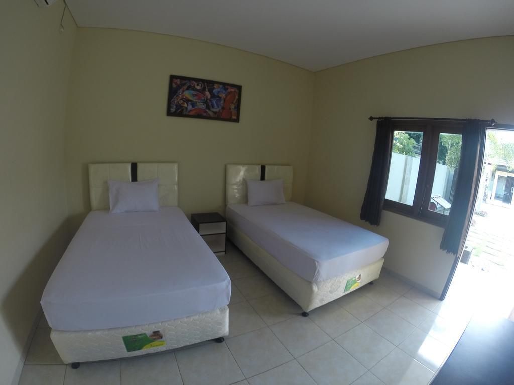 Deka Homestay Mataram Exterior photo